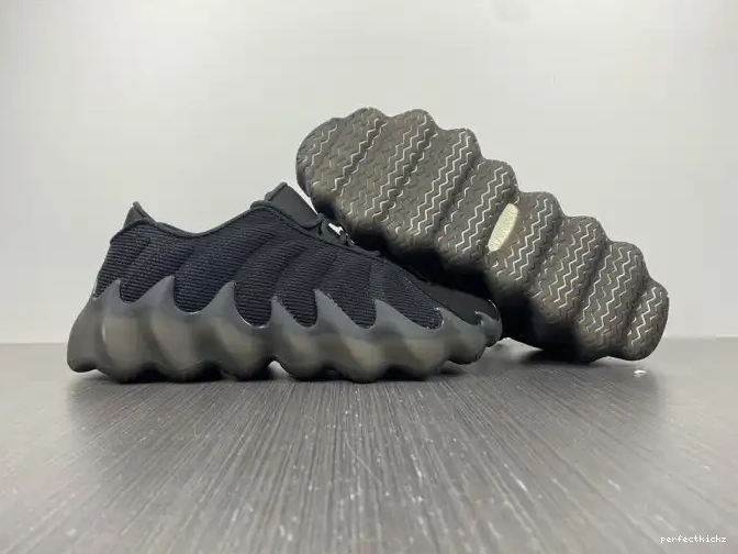 400 ADIDAS YEEZY H68032 0629